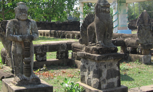 Guardian statues of Wat Nokor