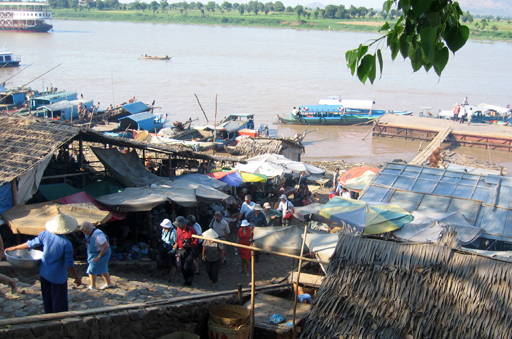 Steps up the river bank at Kampong Chhnang